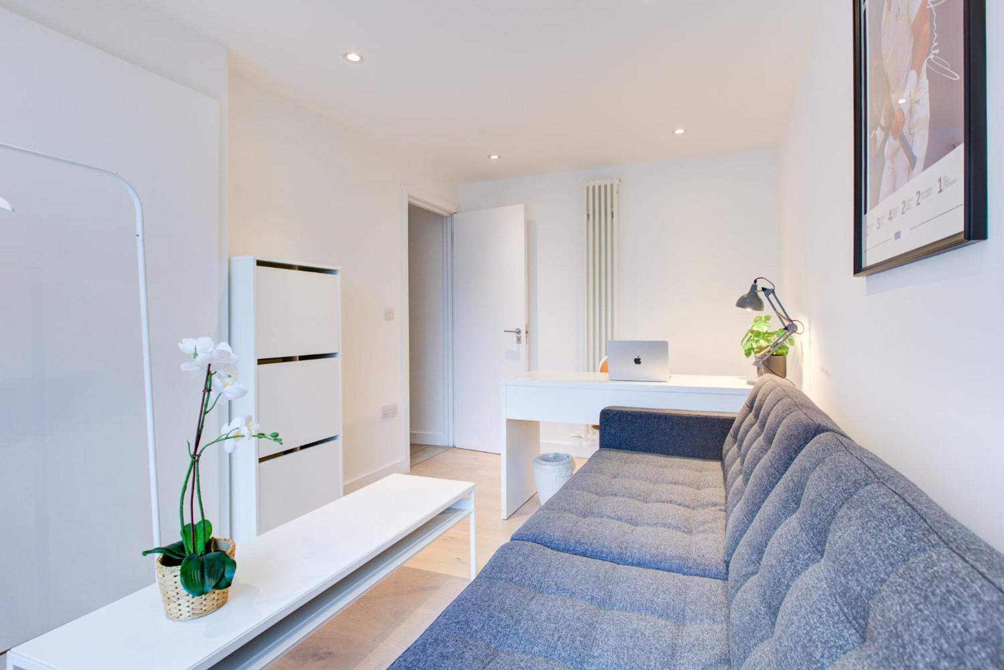 Neoteric Home Wimbledon Village London Exterior photo
